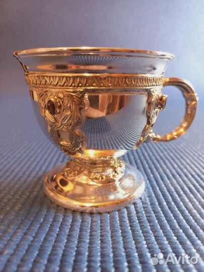Шикарная серебряная чашка, кружка с камнями 925 пр