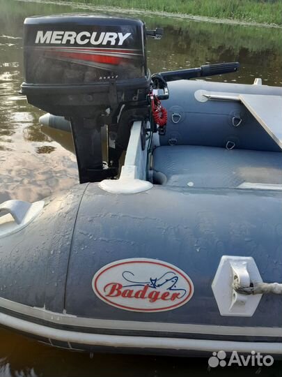 Надувная лодка пвх бу Badger. 330