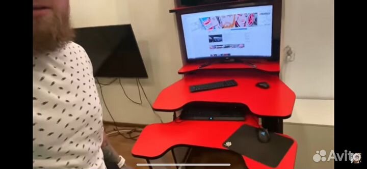 Компьютерный стол