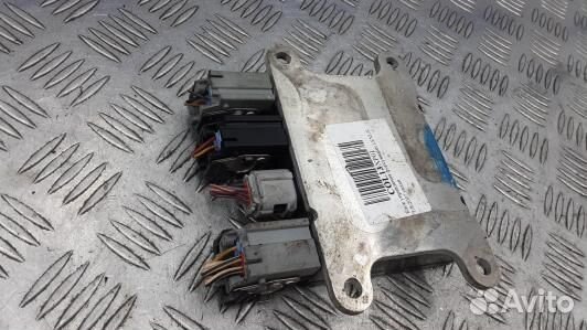 Блок управления форсунками lexus LS 4 (COL13XP01)