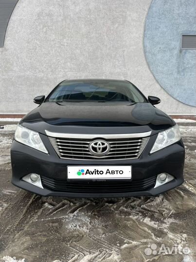 Toyota Camry 2.0 AT, 2014, 350 000 км