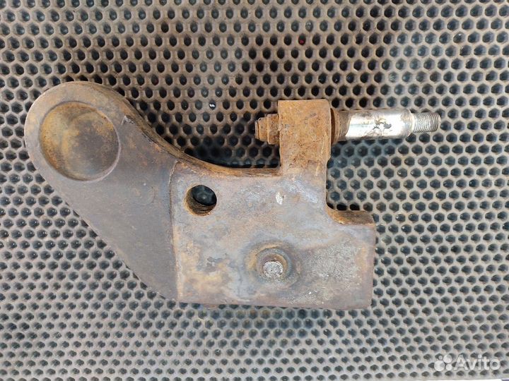 54902905535 Кронштейн амортизатора нижний левый