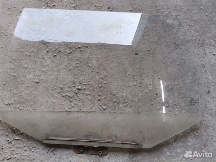 Дверные стекла ваз 2111 (заднии )