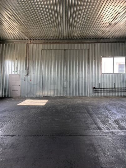 Склад, 551 м²