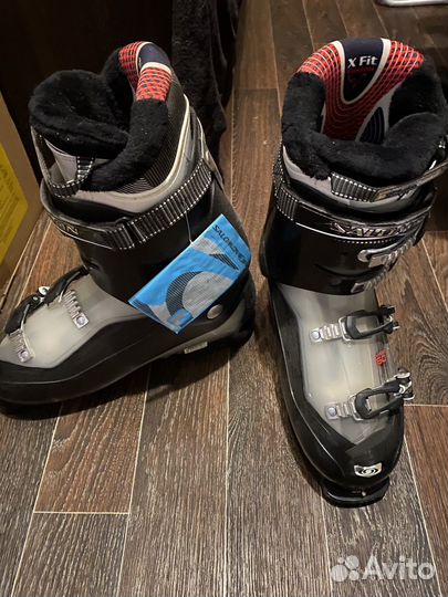Горнолыжные ботинки
