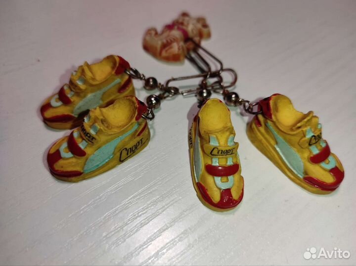 Раритет брелоки кроссовки СССР и тигр