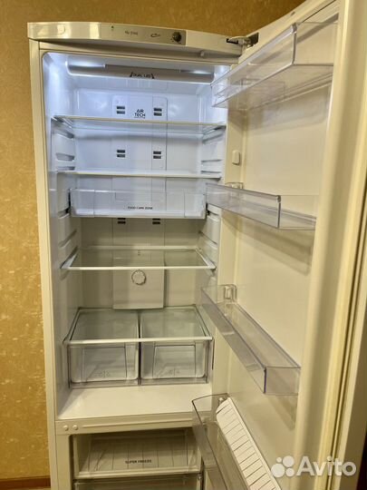 Холодильник Hotpoint-Ariston ECF 2014 L