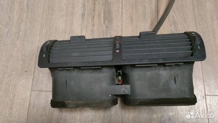 Дефлектор воздушный Bmw X5 E53 M62 4.6IS 2002