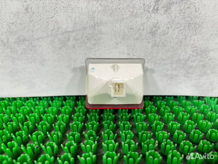 Плафон крышки багажника