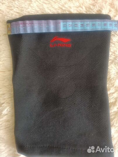 Наколенник Lining