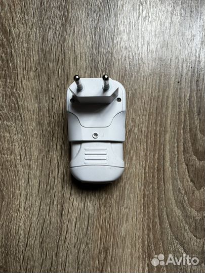 Адаптер питания Belkin. Полный набор переходников