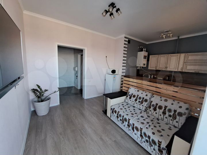 3-к. квартира, 80 м², 2/16 эт.