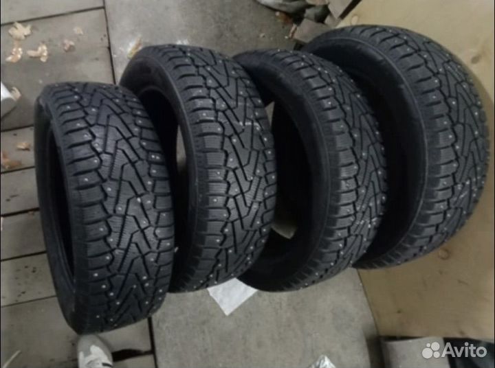 Pirelli Formula Ice 205/55 R16 22H