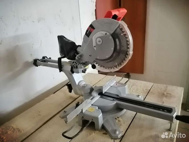 Пила торцовочная