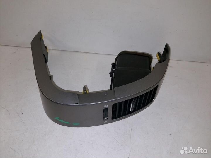 Воздуховод передний левый Toyota Prius 2 NHW20