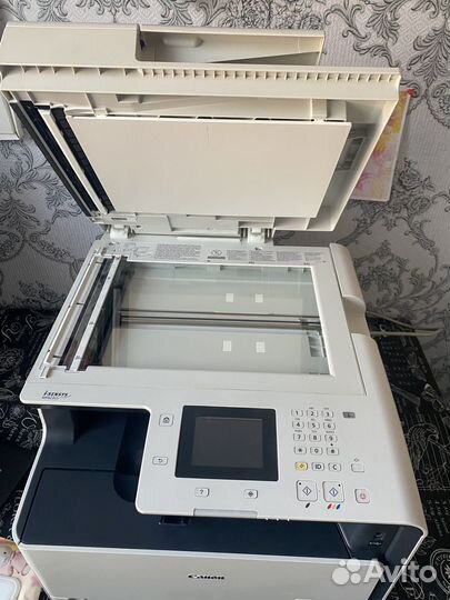 Продам цветной лазерный принтер