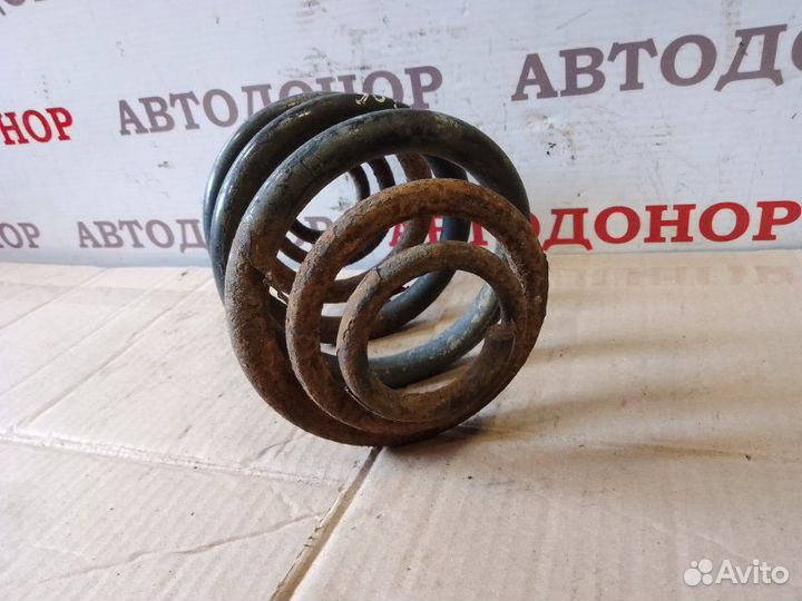 Пружина подвески задняя Volkswagen Transporter T4