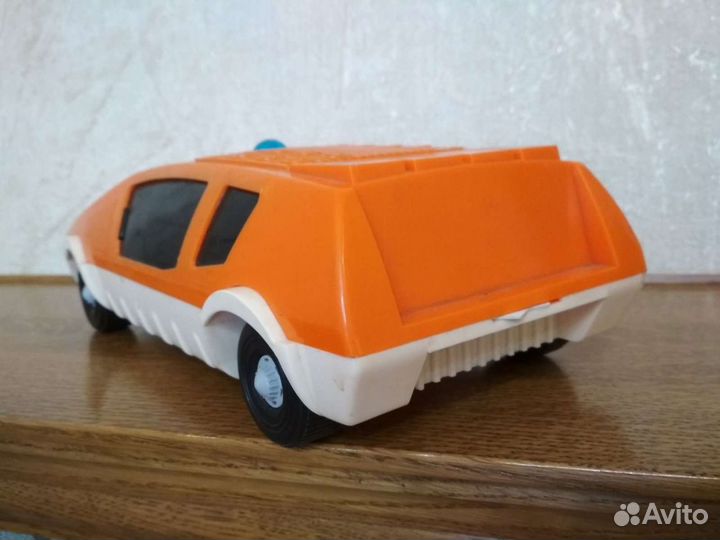 Игрушка СССР гдр, машинка