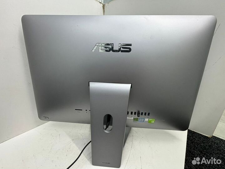 Моноблок Asus Zen AiO ZN241IC
