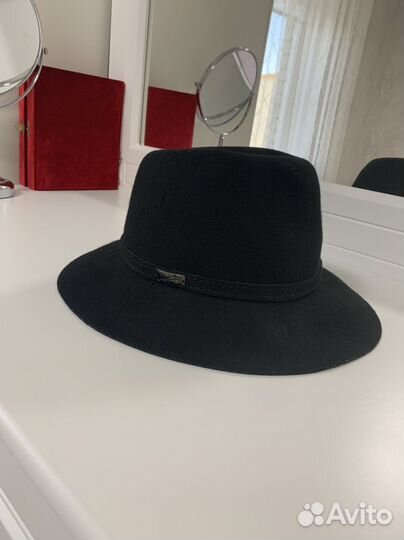 Шляпа женская шерсть 100