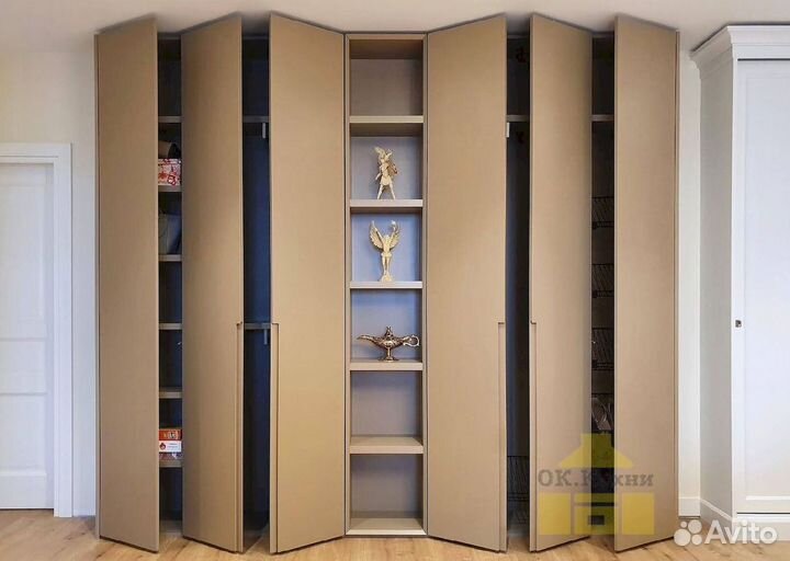 Шкафчик для ванной