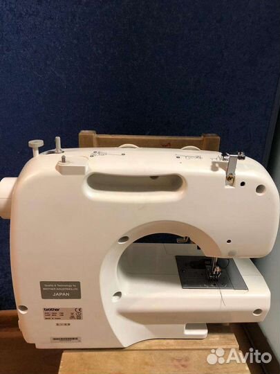Швейная машинка brother