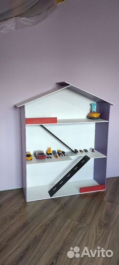 Гараж для машинок