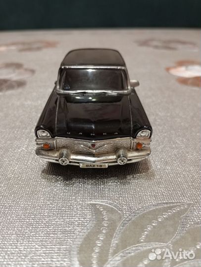 Модель автомобиля газ-13 Чайка