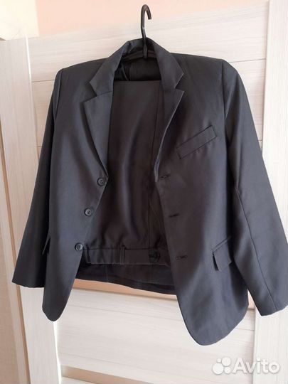 Школьная форма на мальчика 146/152/160 и др