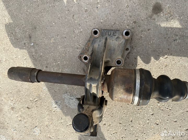 Привод (полуось) правый Peugeot 307