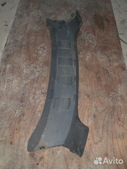 Накладка на бампер перед. Chevrolet Captiva