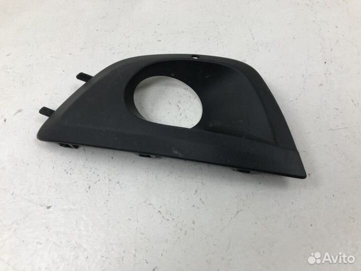 Рамка противотуманной фары левой LADA Granta