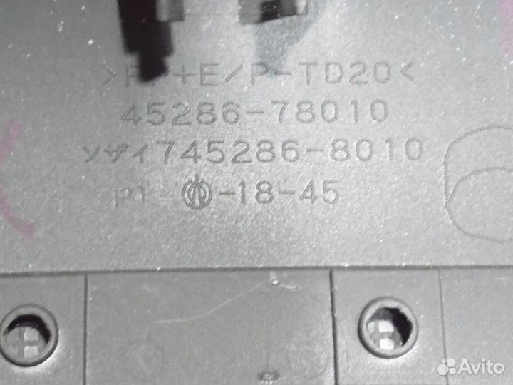 Кожух руля верхний Лексус нх