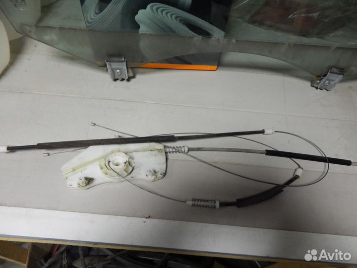 Продам стекло на фольксваген пассат в6