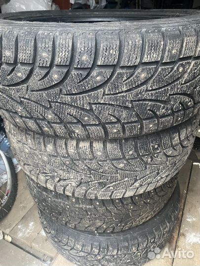 RoadX RX Frost WH12 215/55 R18 95