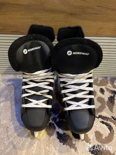 Коньки хоккейные 36 размер