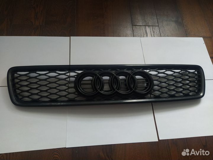 Решетка в капот Audi A4B5 RS