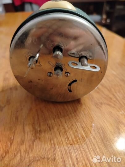 Часы будильник СССР