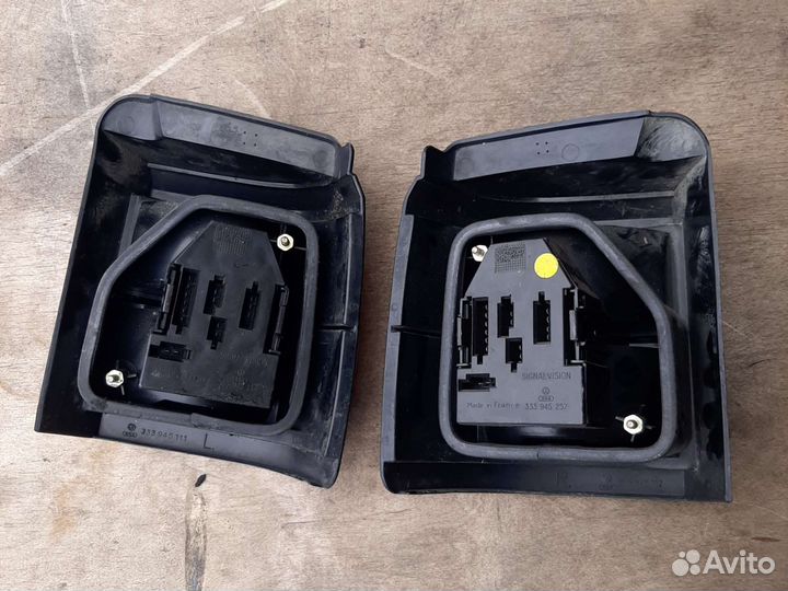 Фонарь Фольксваген Пассат B3 В3 Б3 оригинал универ