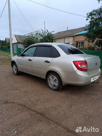 LADA Granta 1.6 МТ, 2012, 120 500 км