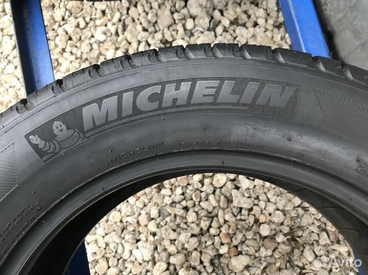 Michelin Latitude Tour HP 235/55 R18