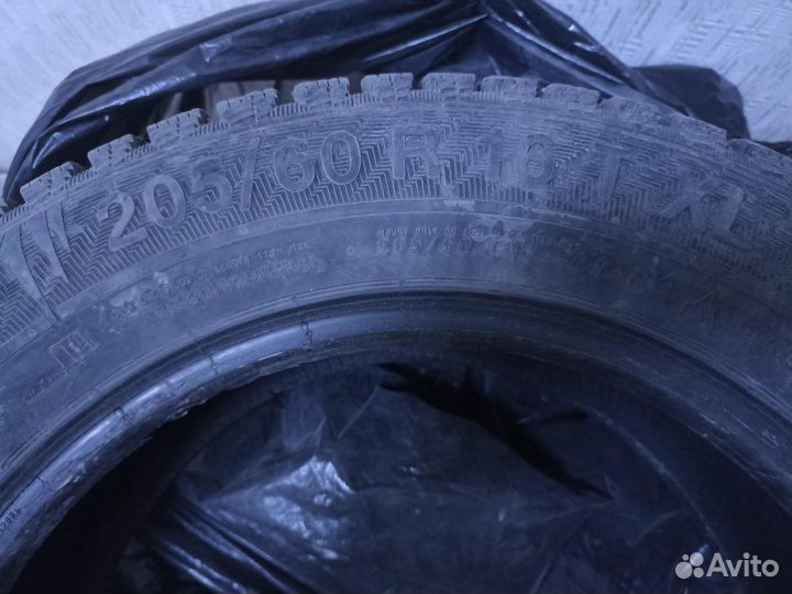 Gislaved Nord Frost 200 205/60 R16 96T