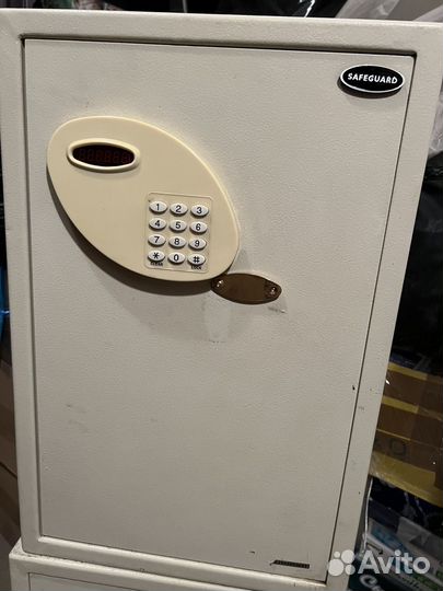 Сейф металлический б/у