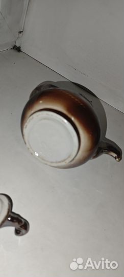 Фарфоровые чайники