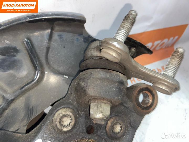 Кулак передний правый Volkswagen Jetta 5 2008