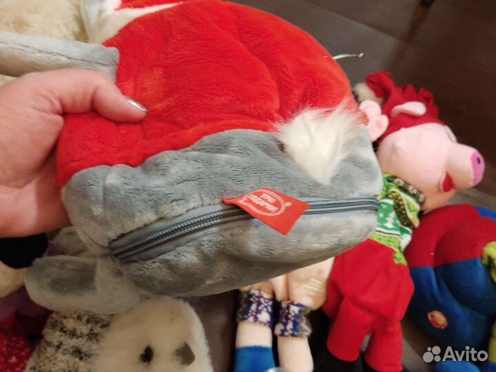 Полмешка игрушек