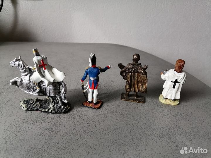 Рыцари + Пистолеты + Оловянные солдатики