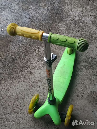 Самокат детский трехколесный
