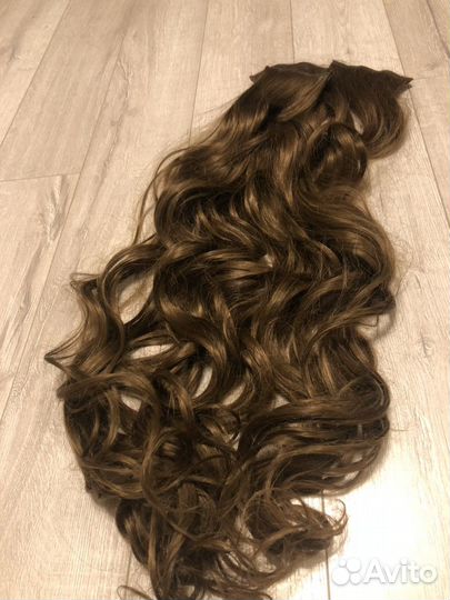 Волосы на заколках