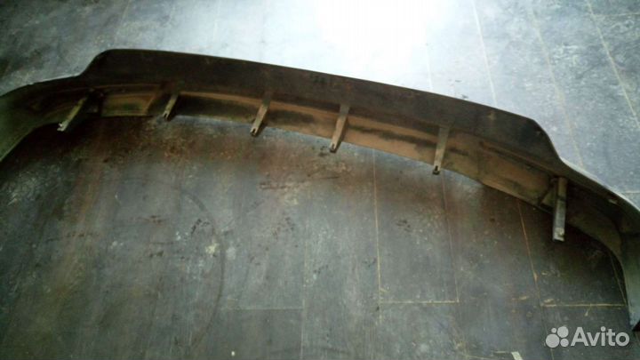 Нижняя губа под передний бампер Ленд Крузер 200